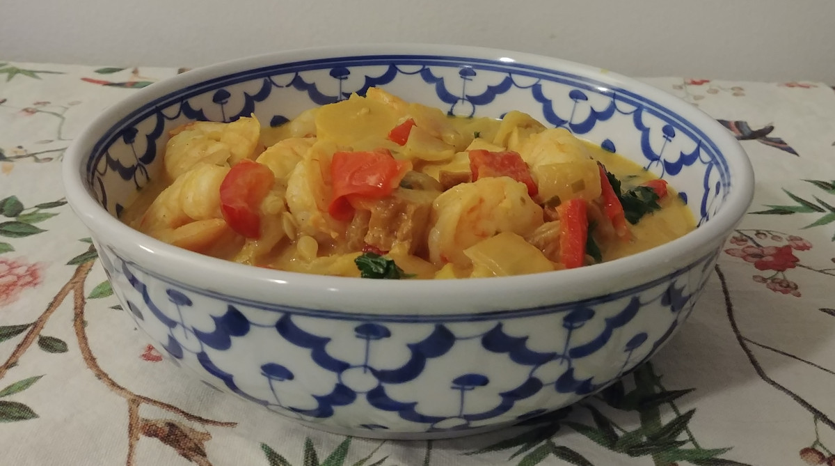 Yellow Curry with Shrimp and Tofu