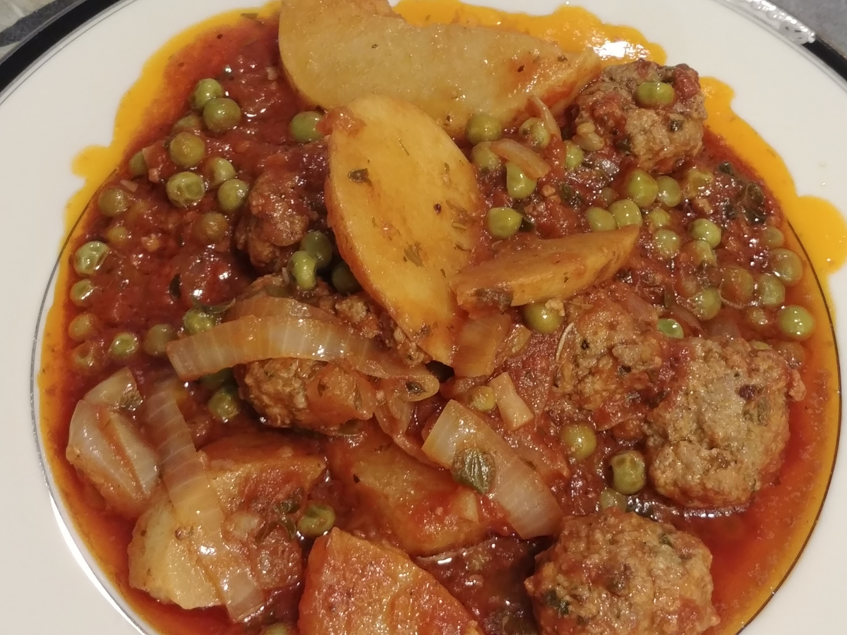 Argentine Meatball Stew