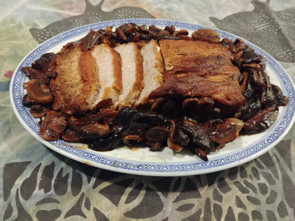 Asian Pork Roast with Mushrooms