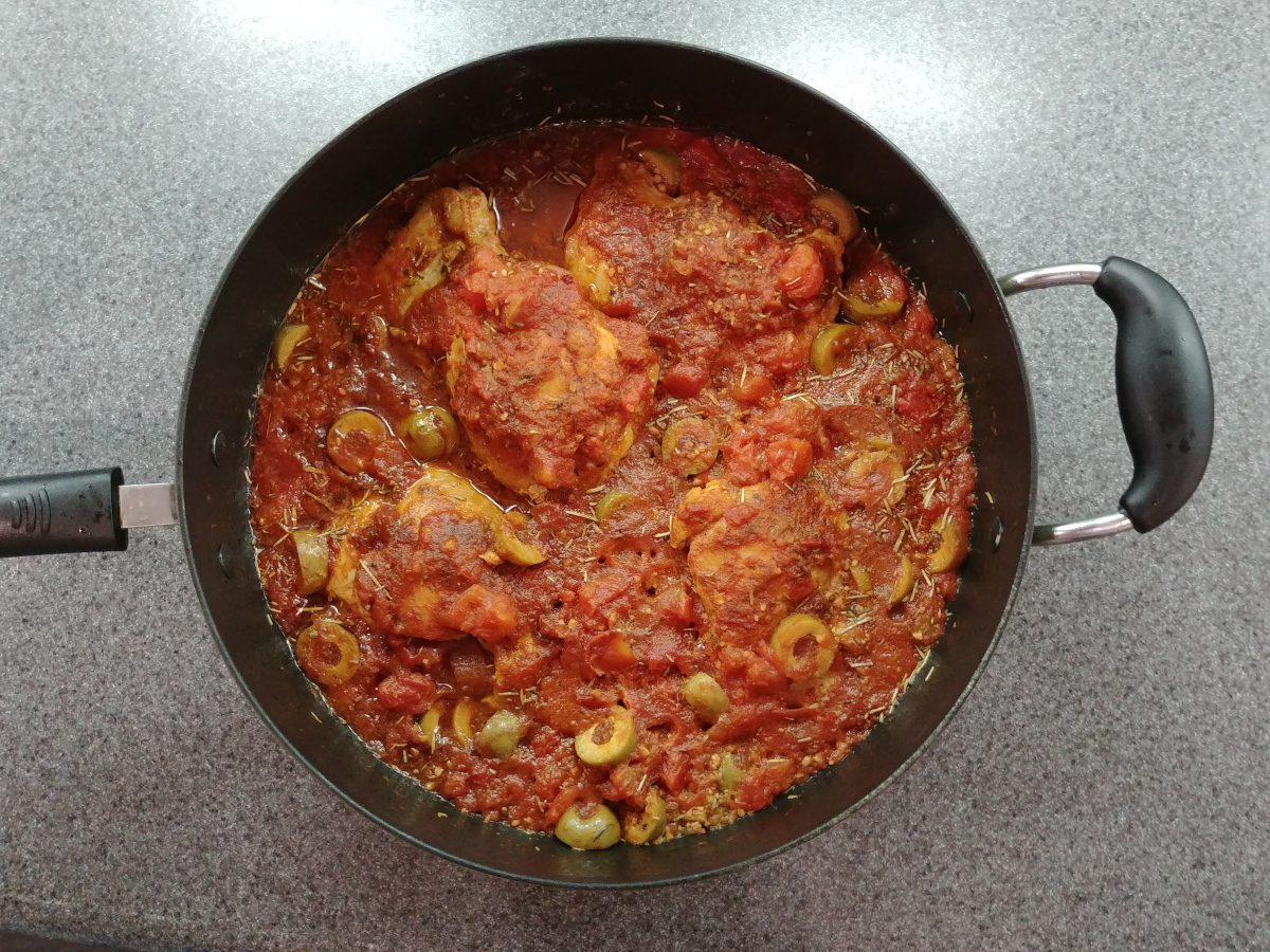 Chicken Thighs with Olives and Tomatoes