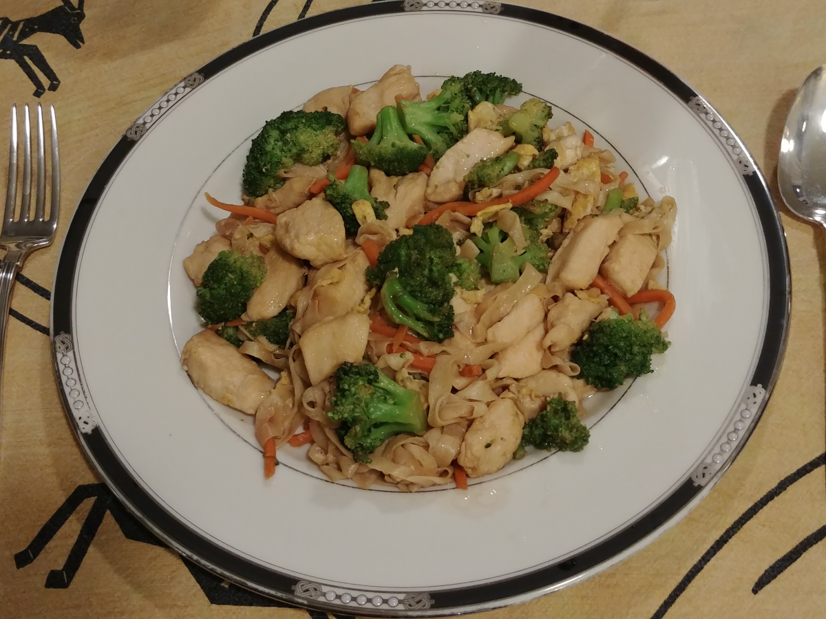 chicken-pad-see-ew-cook-and-eat-at-home-cook-and-eat-at-home