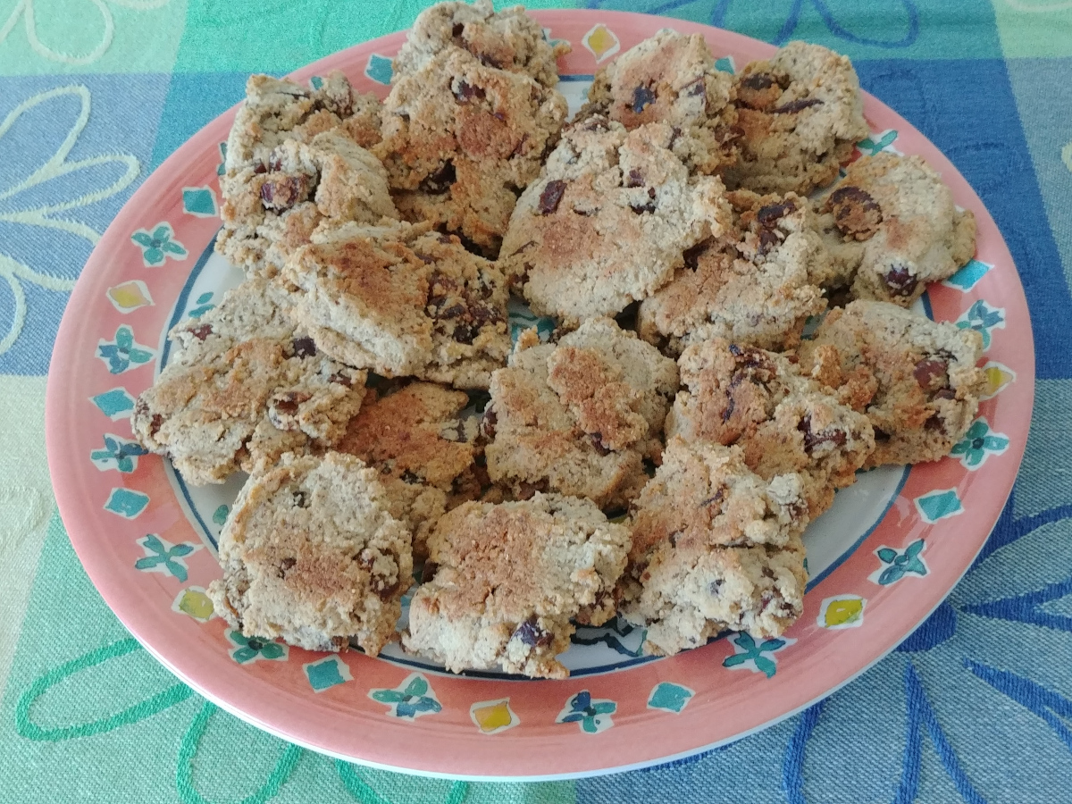 Date Cardamom Almond Cookies