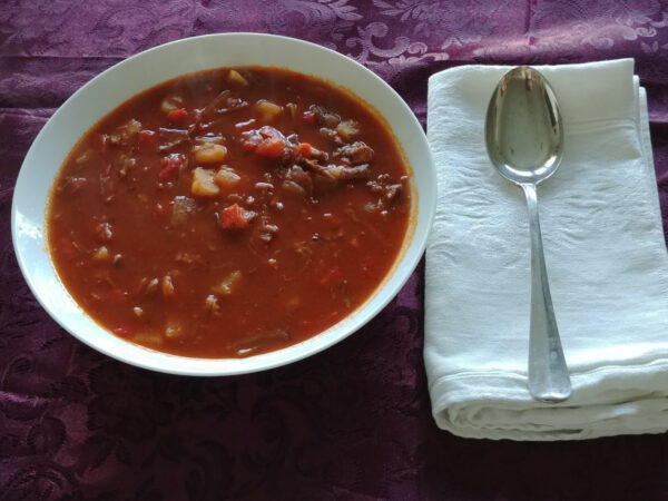 Hearty Hungarian Goulash Soup